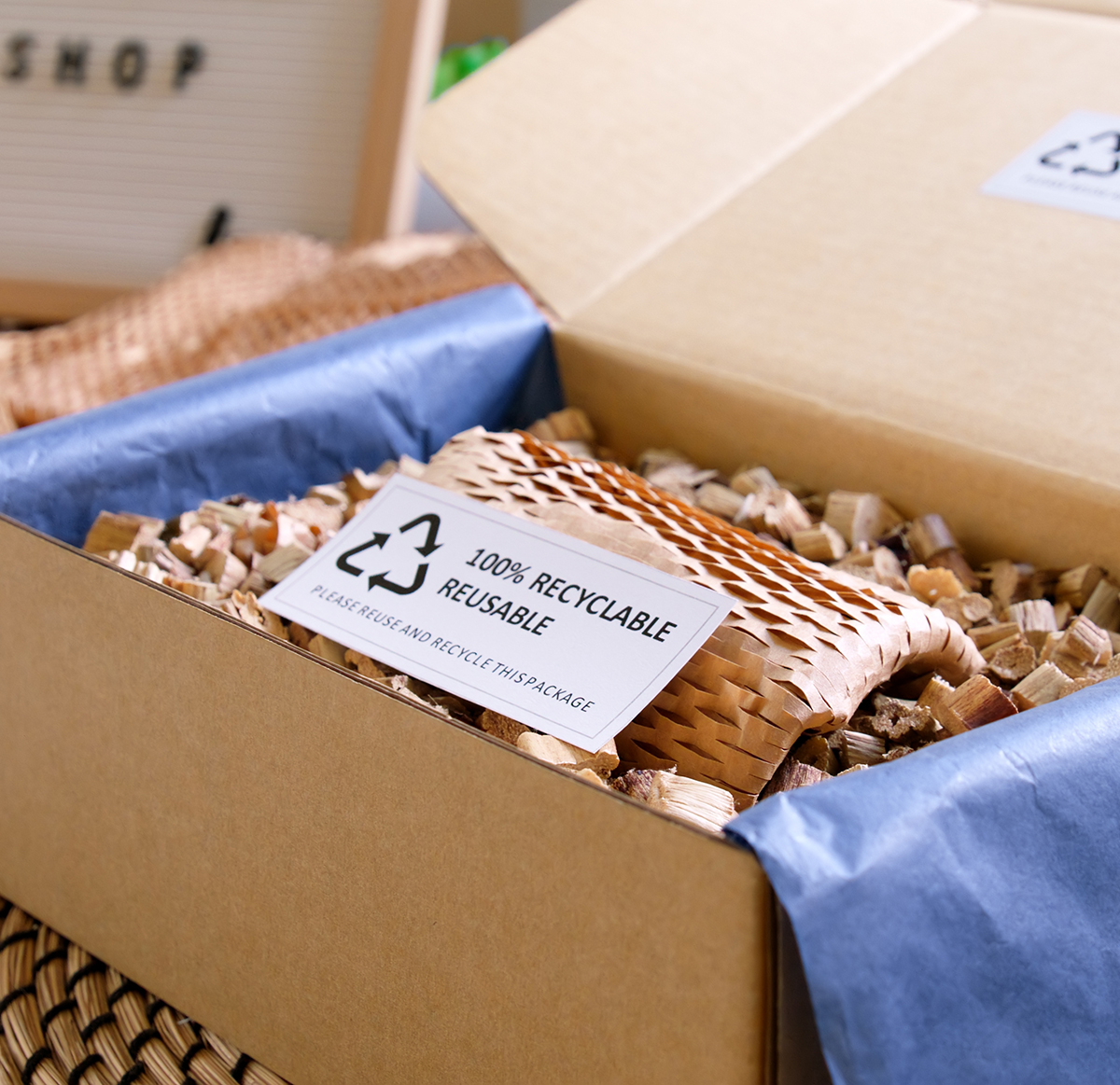 Retail packaging products delivery packaging